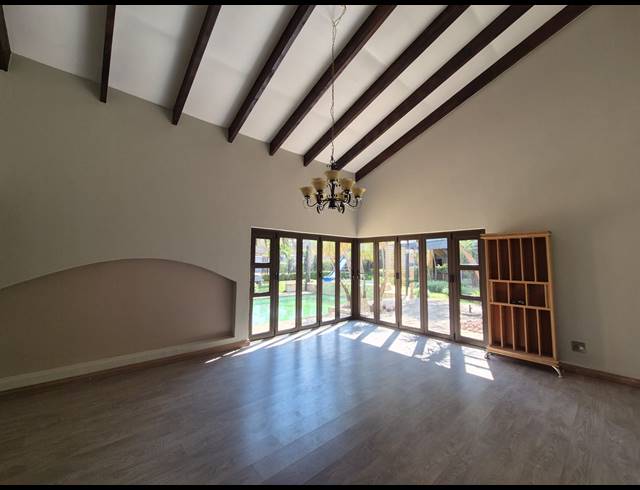 5 BEDROOM HOUSE FOR SALE IN VANDERBIJLPARK SW 5